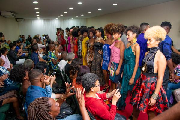 Desfile com modelos da Xtreme Model Desfile com modelos da Xtreme Model